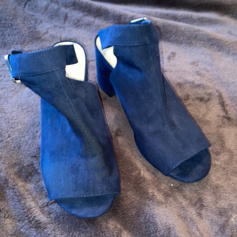 Nine West Navy Suede Like Textile Open Toe Sandal